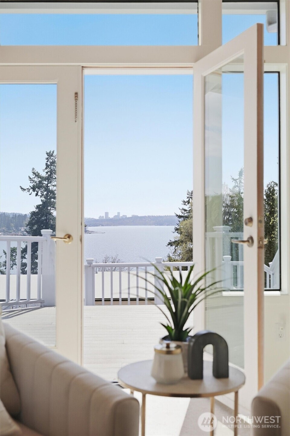 8825 NE 116th Place , Kirkland, WA 98034