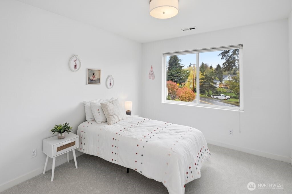 16431 Sylvester Road SW, Burien, WA 98166