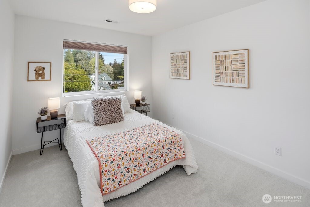 16431 Sylvester Road SW, Burien, WA 98166