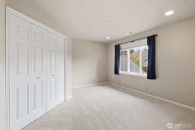 2734 NE Daphne Street , Issaquah, WA 98029 - Photo 36