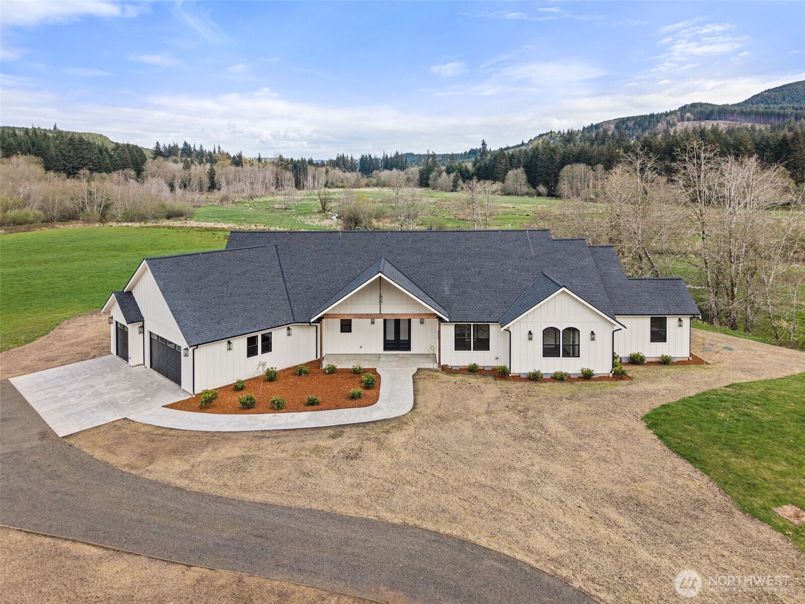 4466 W State Route 108 , Shelton, WA 98584