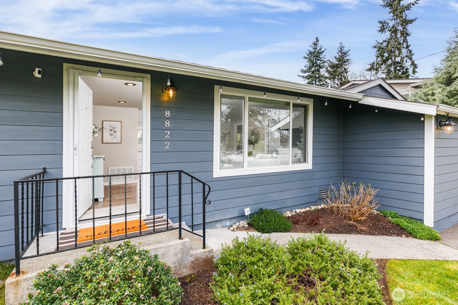 8822 216th Street SW, Edmonds, WA 98026
