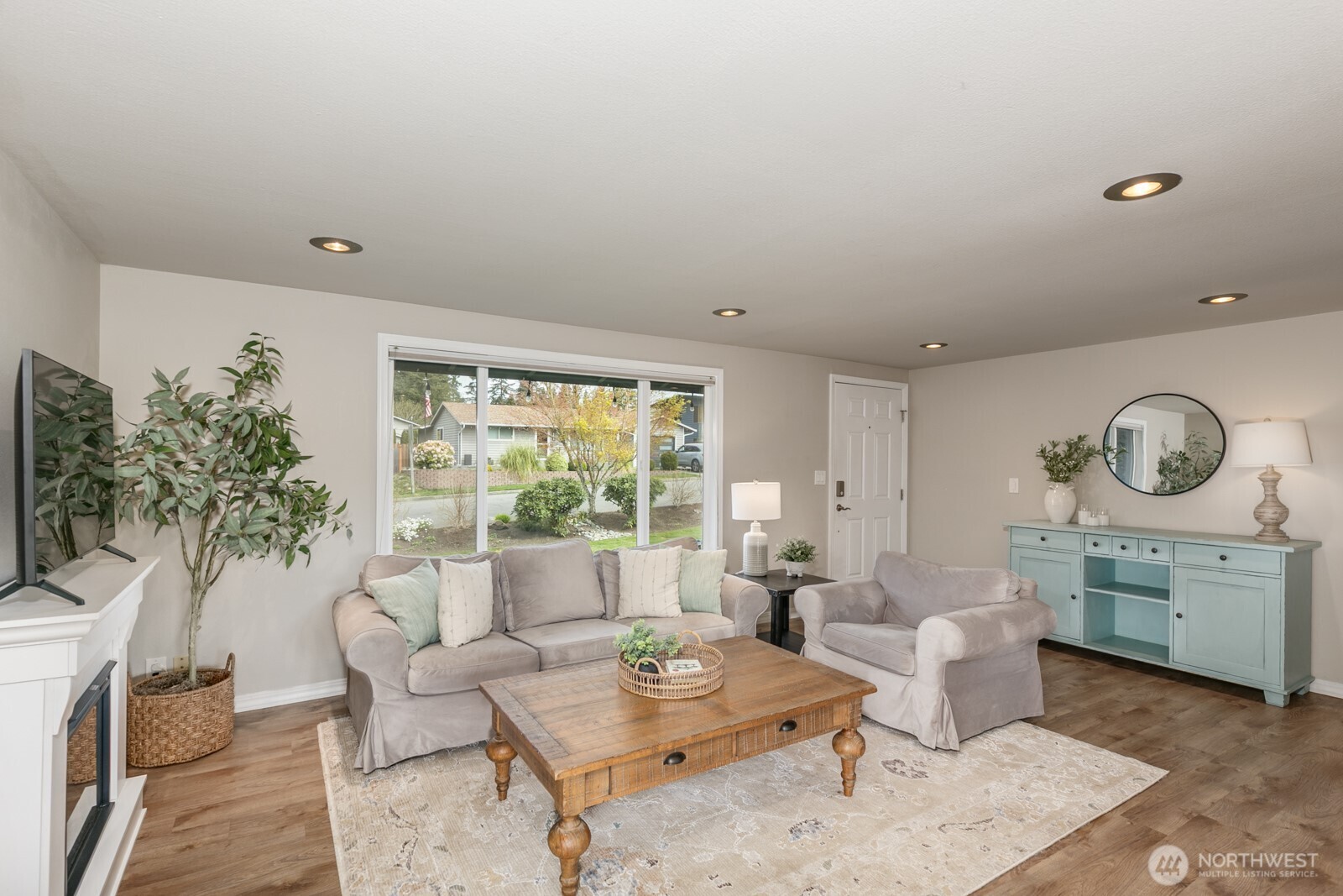 8822 216th Street SW, Edmonds, WA 98026