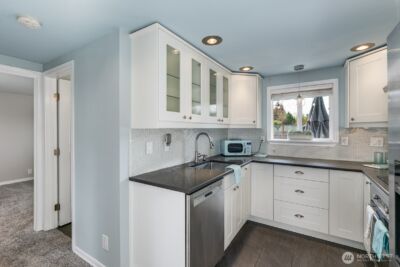 8822 216th Street SW, Edmonds, WA 98026 - Photo 8