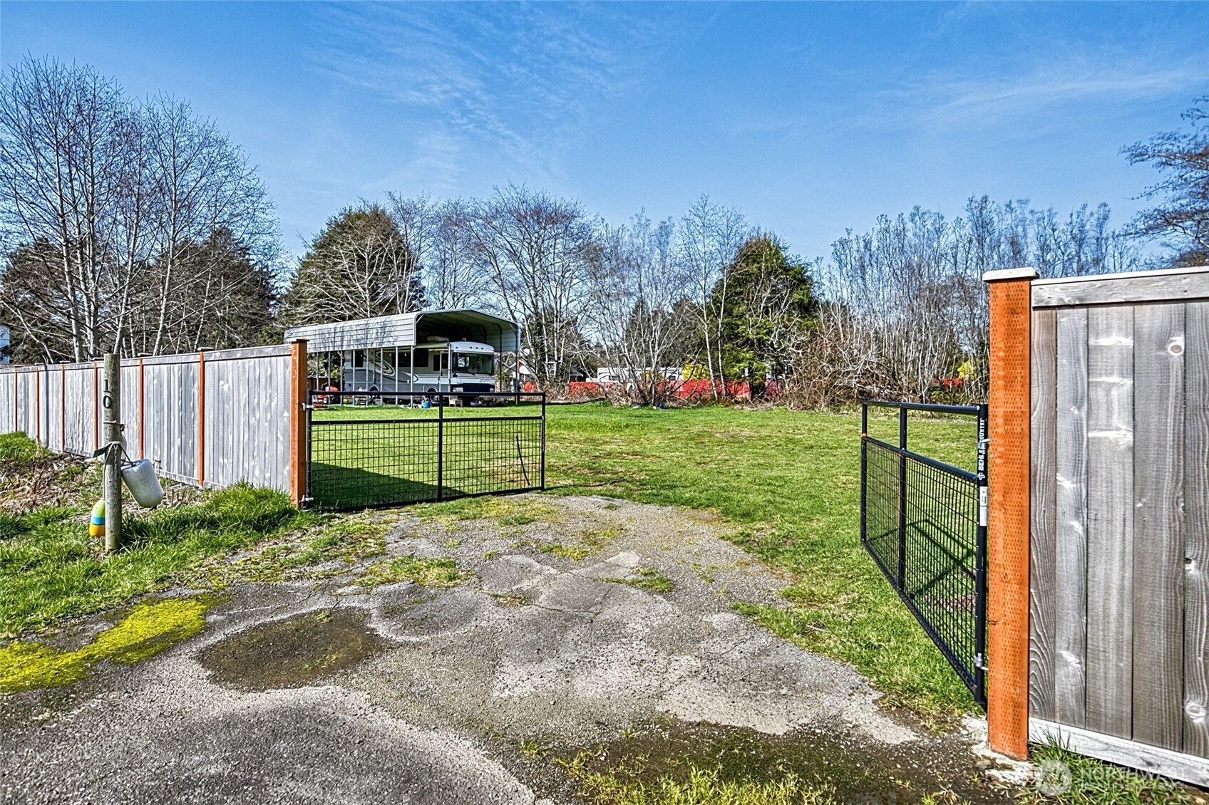 10 Fifth Avenue , Ocean Shores, WA 98569