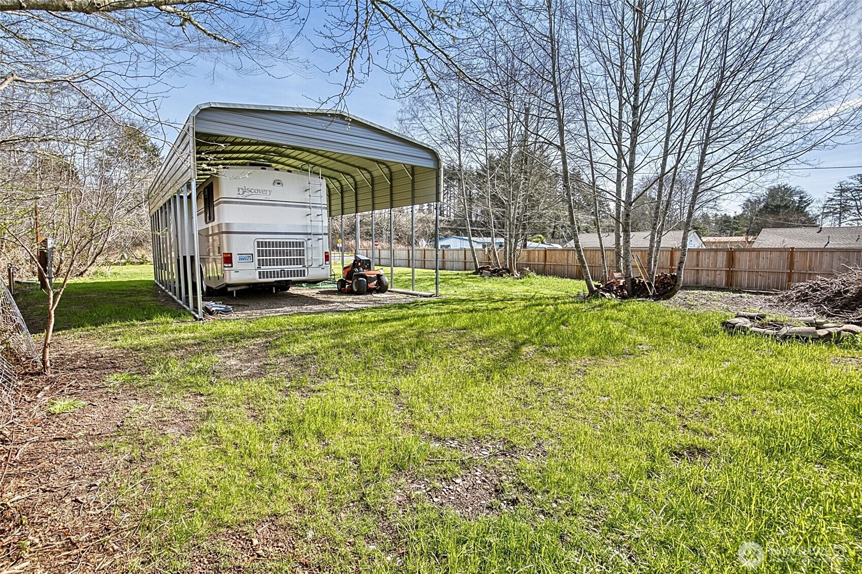 10 Fifth Avenue , Ocean Shores, WA 98569