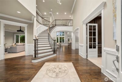 10021 NE 16th Place , Bellevue, WA 98004 - Photo 2