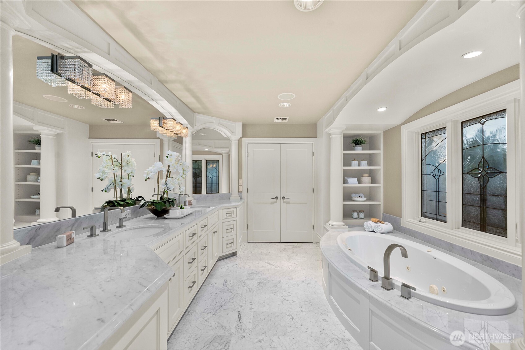10021 NE 16th Place , Bellevue, WA 98004