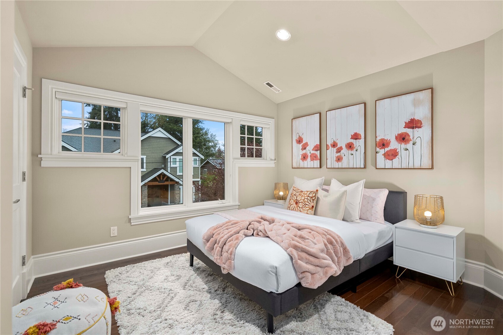 10021 NE 16th Place , Bellevue, WA 98004