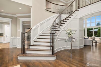 10021 NE 16th Place , Bellevue, WA 98004 - Photo 3