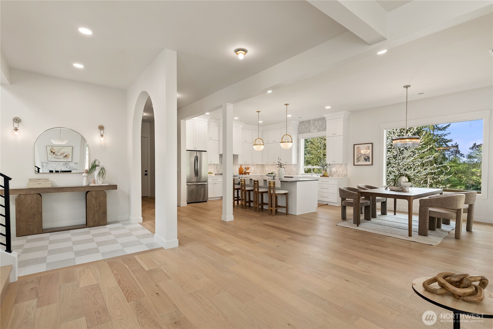 1304 Maine Court , Milton, WA 98354