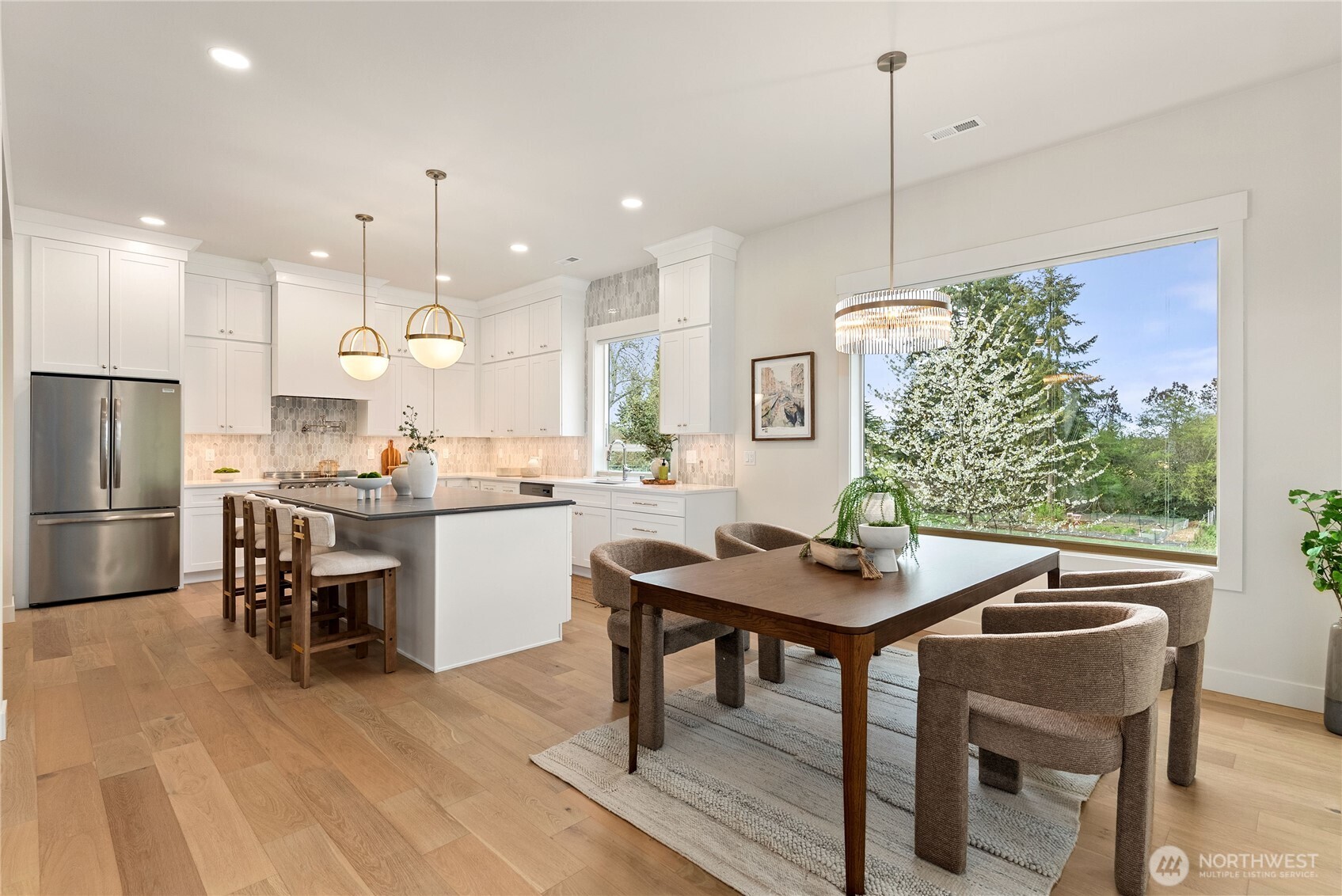 1304 Maine Court , Milton, WA 98354