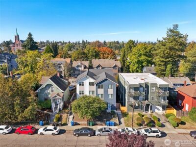 5255 Brooklyn Avenue NE, Seattle, WA 98015