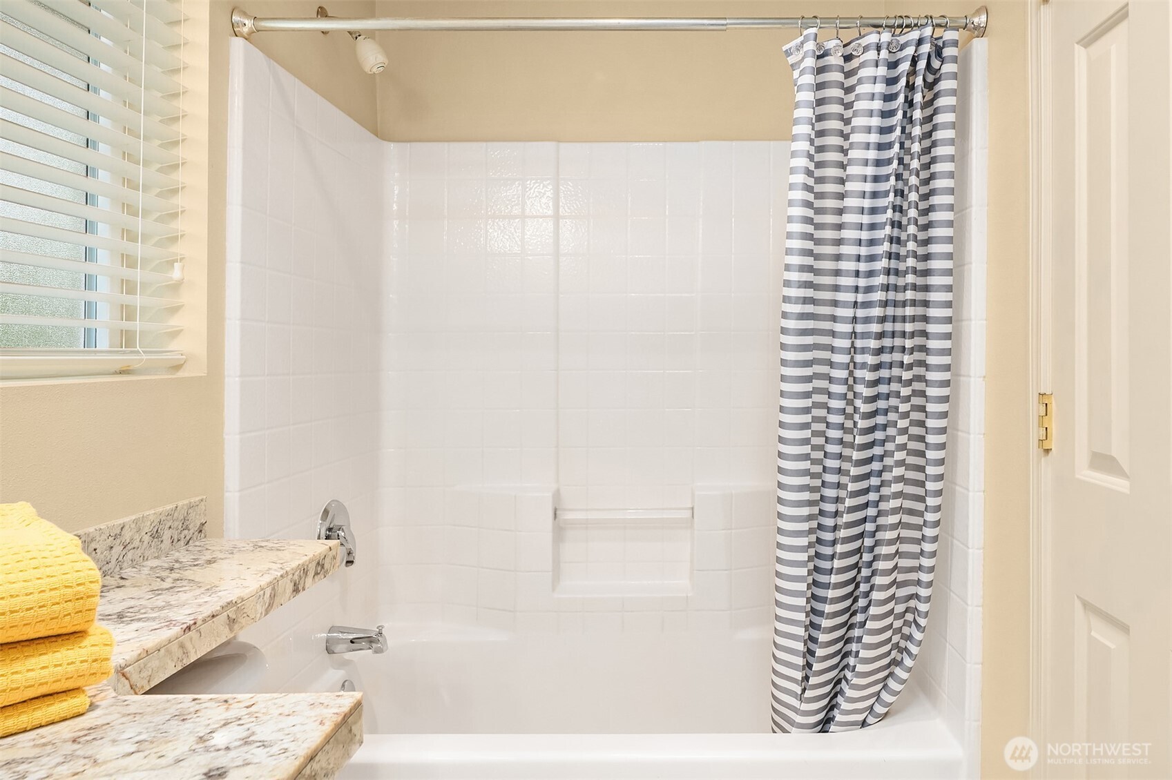 14816 29th Avenue W #B104, Lynnwood, WA 98087