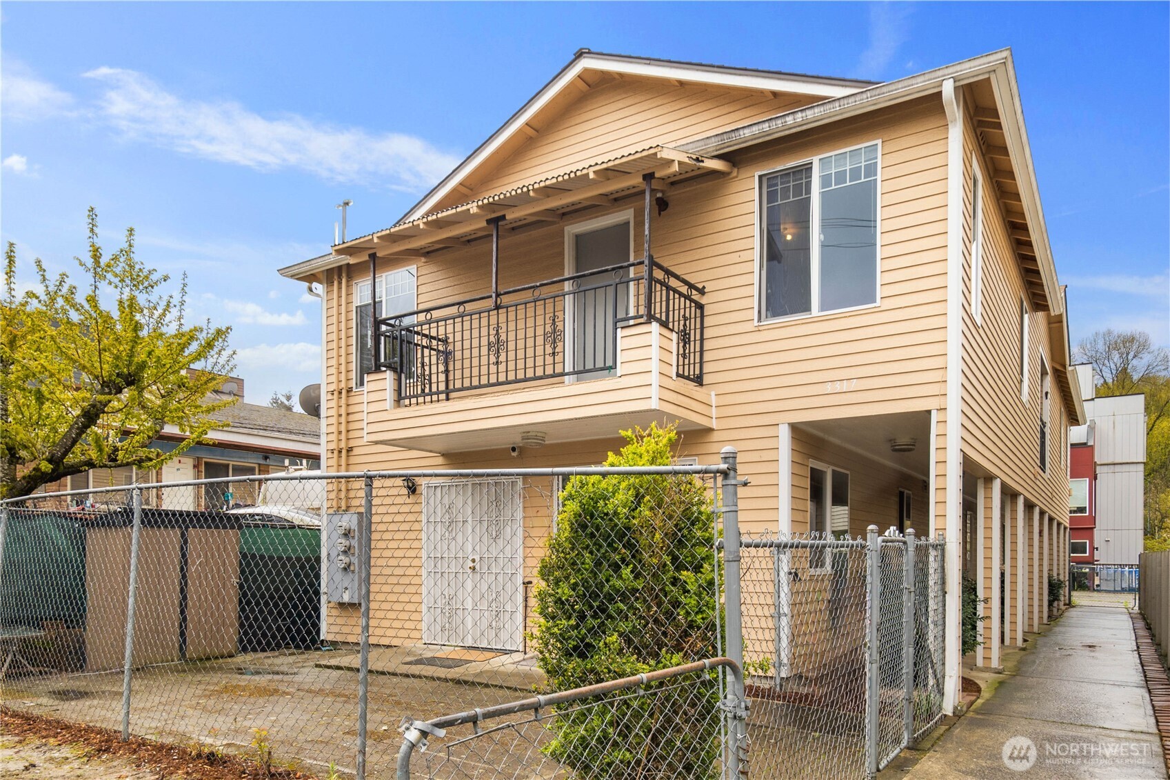 3317 Claremont Avenue S, Seattle, WA 98144