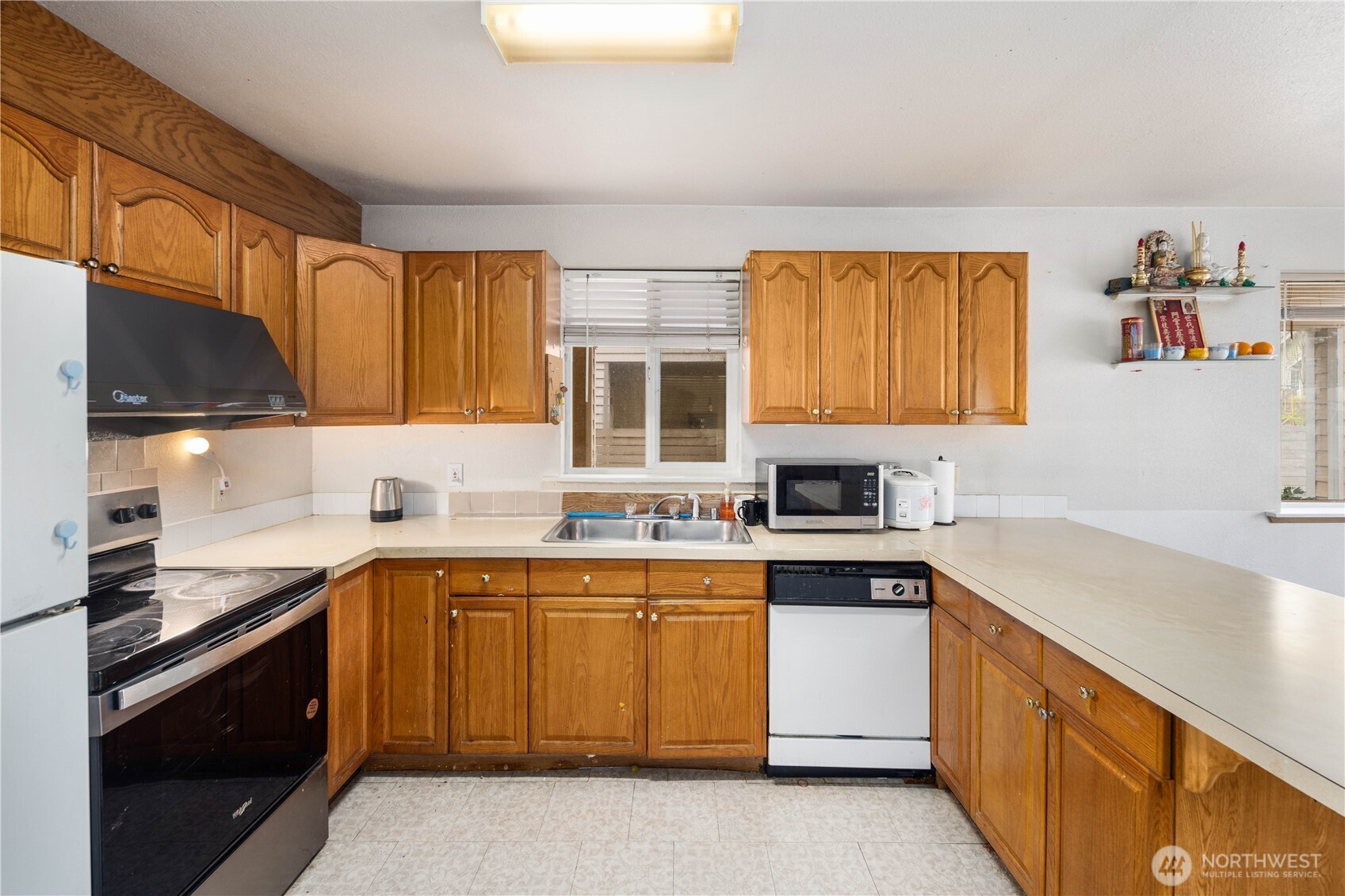 3317 Claremont Avenue S, Seattle, WA 98144