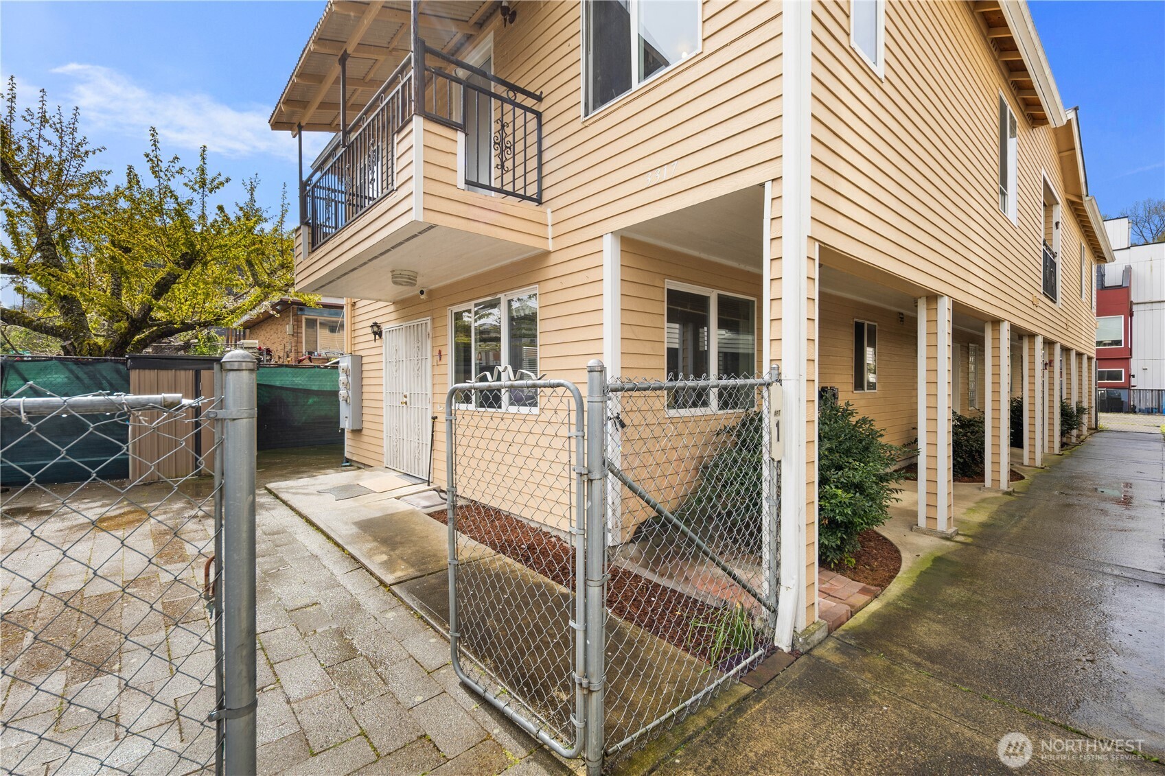 3317 Claremont Avenue S, Seattle, WA 98144