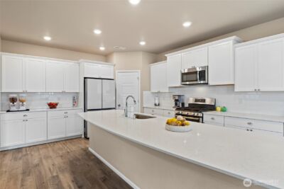 32803 Stuart Avenue SE, Black Diamond, WA 98010 - Photo 11