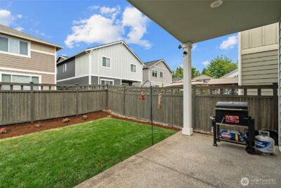 32803 Stuart Avenue SE, Black Diamond, WA 98010 - Photo 21