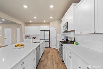 32803 Stuart Avenue SE, Black Diamond, WA 98010 - Photo 9