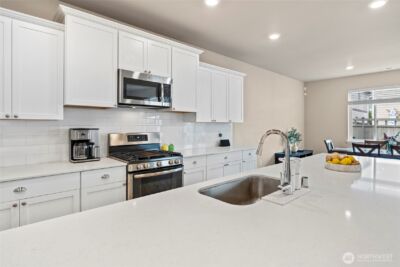 32803 Stuart Avenue SE, Black Diamond, WA 98010 - Photo 10
