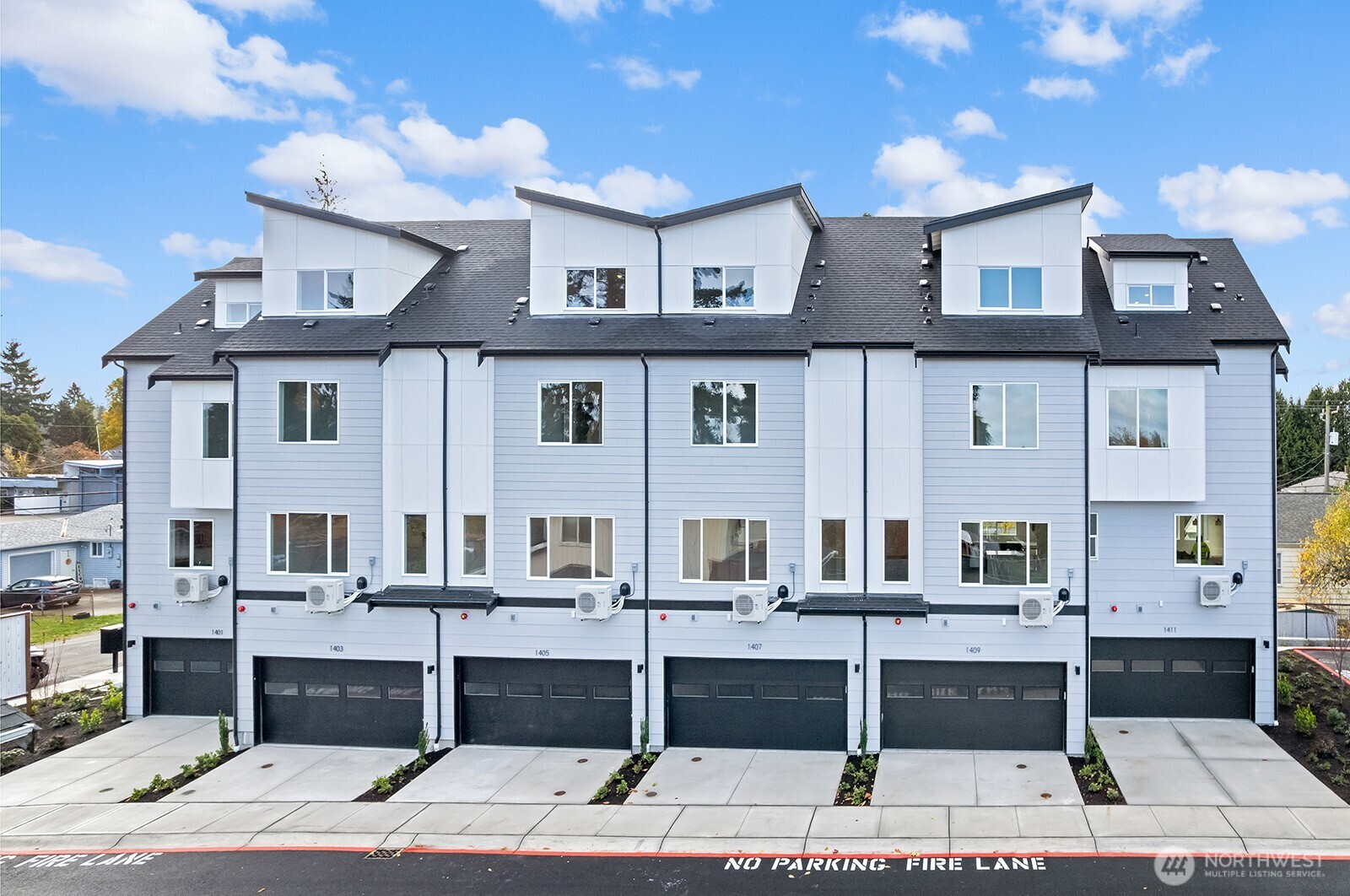 1401 SW 111th Lane , Seattle, WA 98146