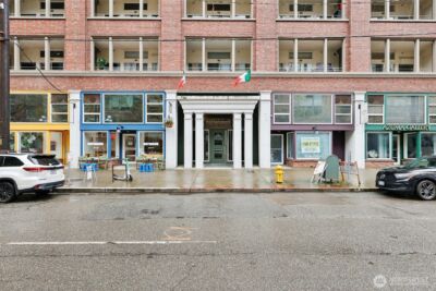 526 1st Avenue S #405, Seattle, WA 98104