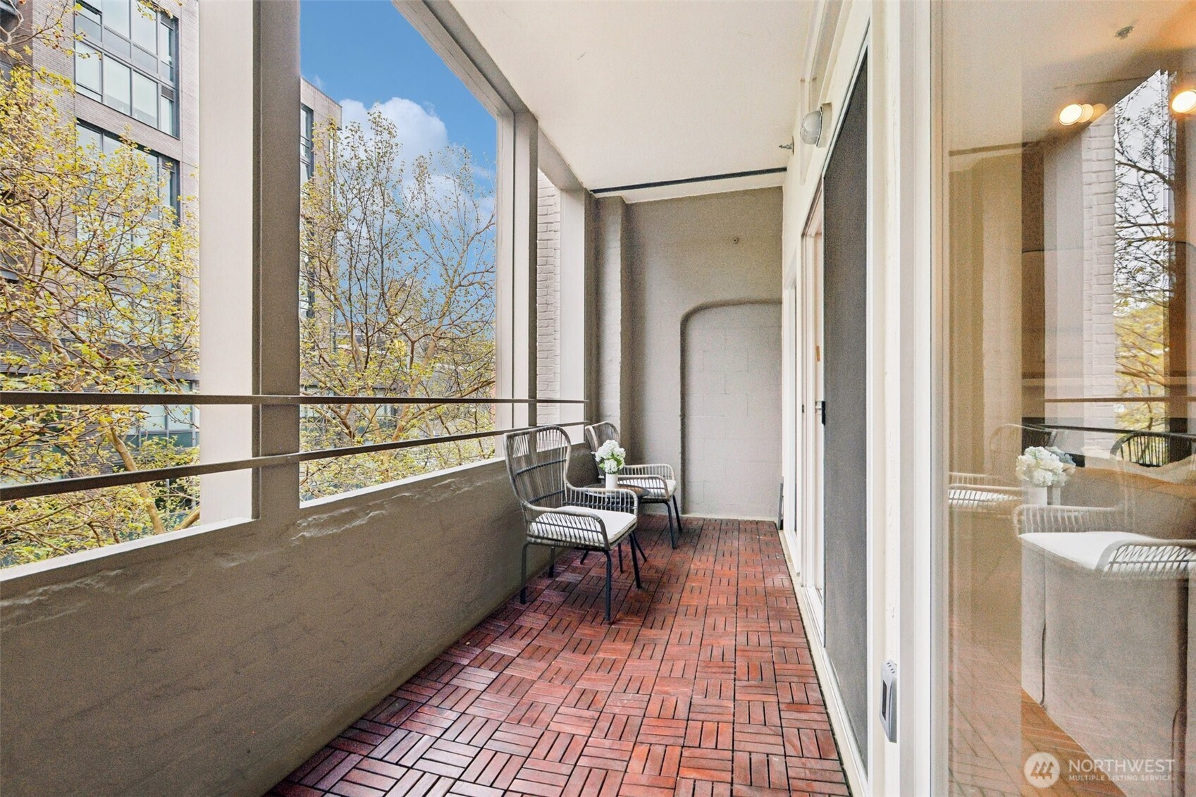 526 1st Avenue S #405, Seattle, WA 98104