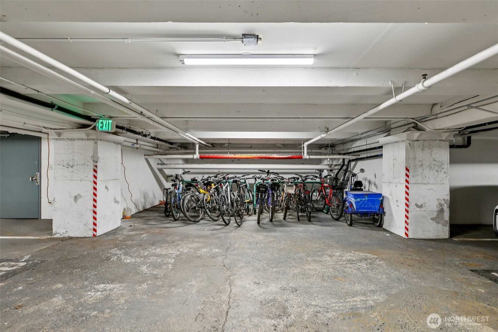 526 1st Avenue S #405, Seattle, WA 98104