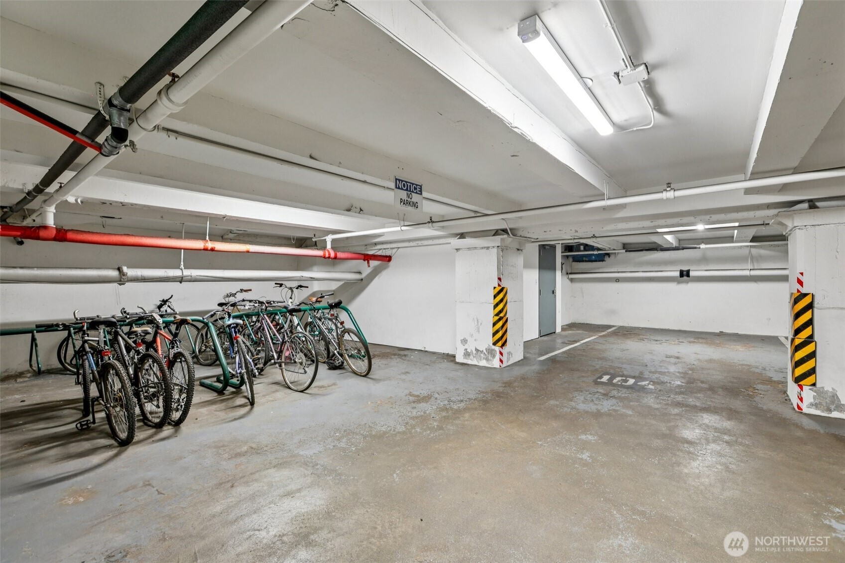 526 1st Avenue S #405, Seattle, WA 98104