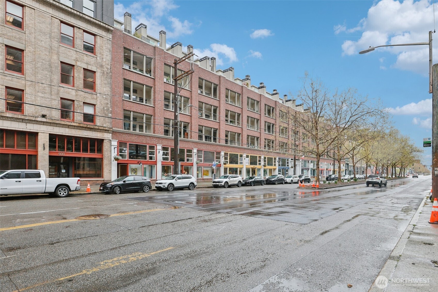 526 1st Avenue S #405, Seattle, WA 98104