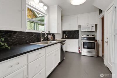 4025 Pacific Avenue , Tacoma, WA 98418-7831 - Photo 11