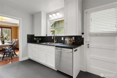 4025 Pacific Avenue , Tacoma, WA 98418-7831 - Photo 13