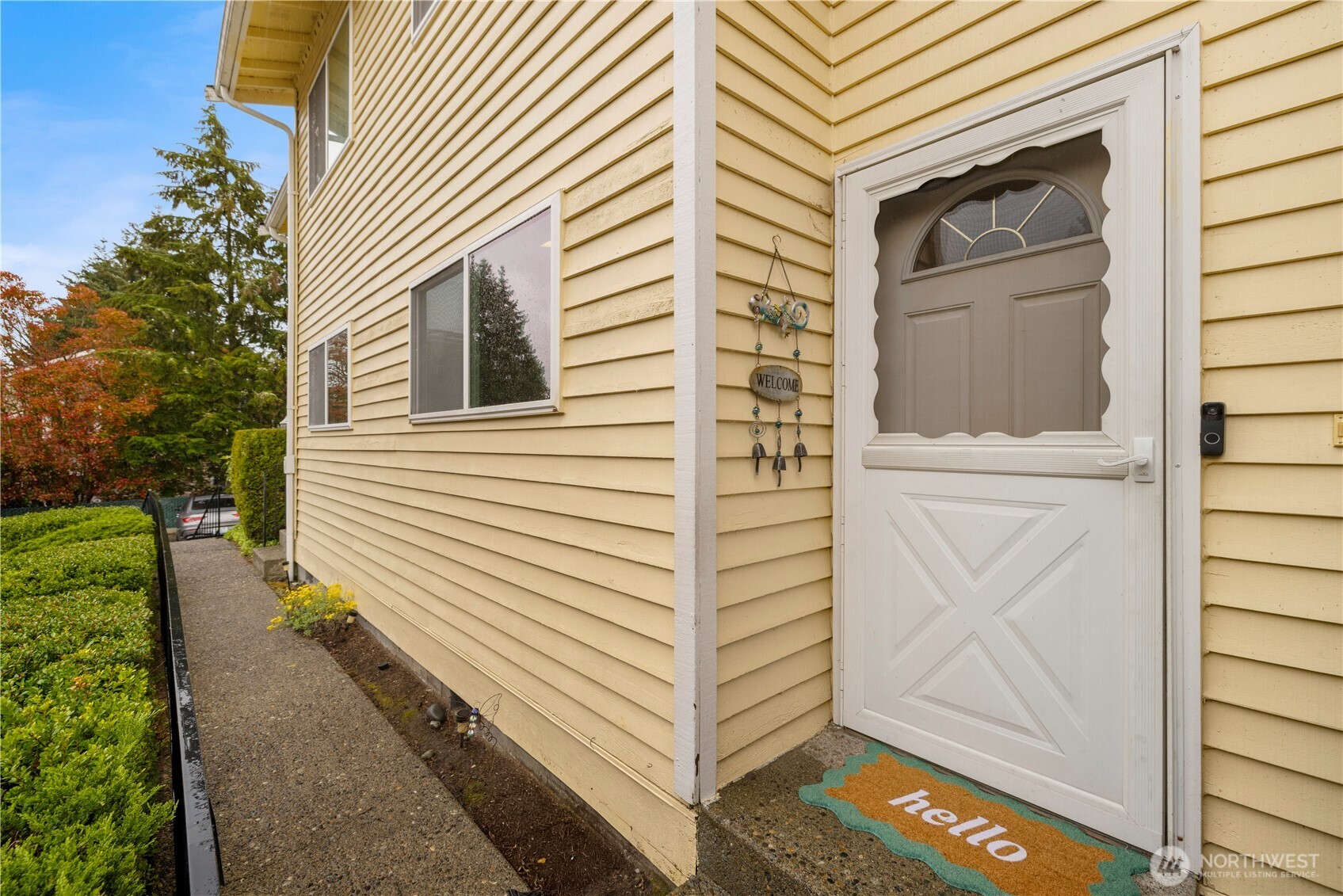 12024 101 Avenue NE #E2, Kirkland, WA 98034