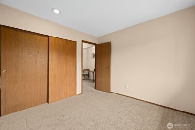 12024 101 Avenue NE #E2, Kirkland, WA 98034 - Photo 15