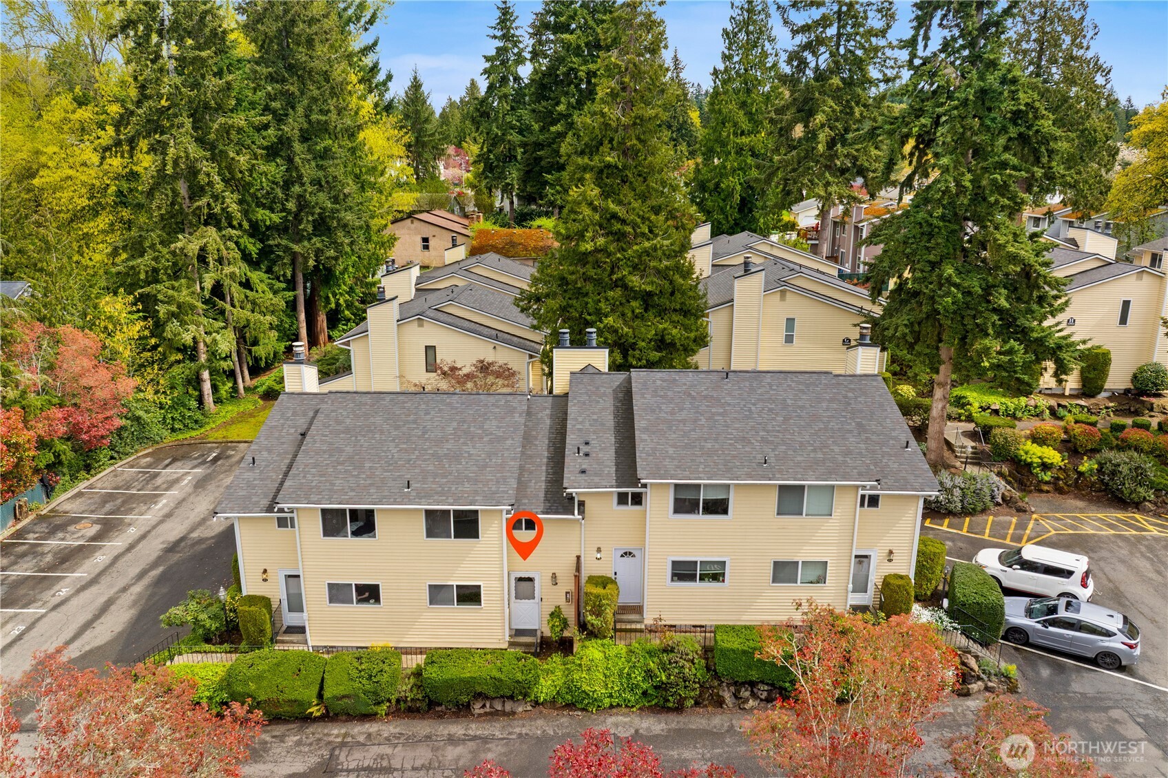 12024 101 Avenue NE #E2, Kirkland, WA 98034