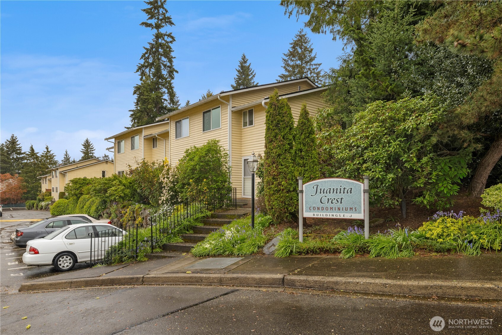 12024 101 Avenue NE #E2, Kirkland, WA 98034