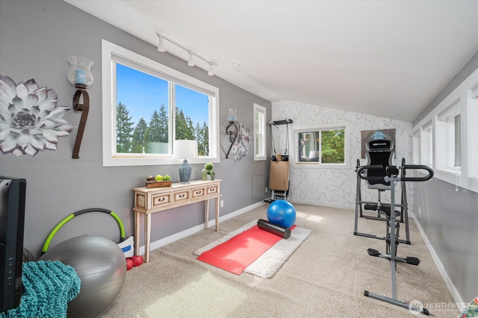 19828 104th Avenue SE, Renton, WA 98055