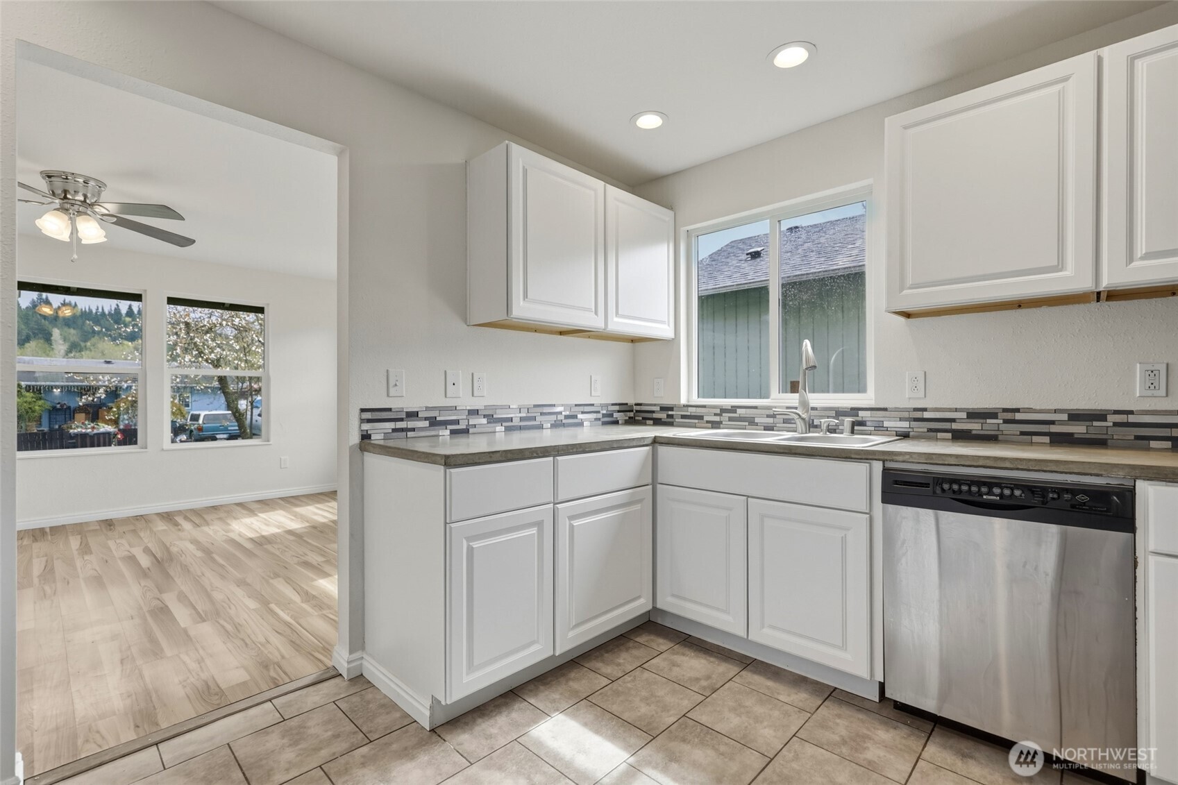 305 Market Street N, Bucoda, WA 98530