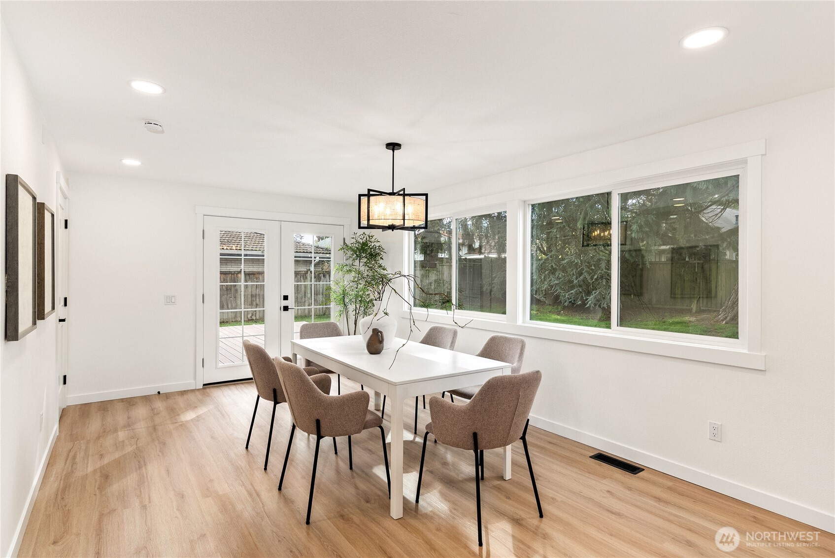 32211 26th Avenue SW, Federal Way, WA 98023