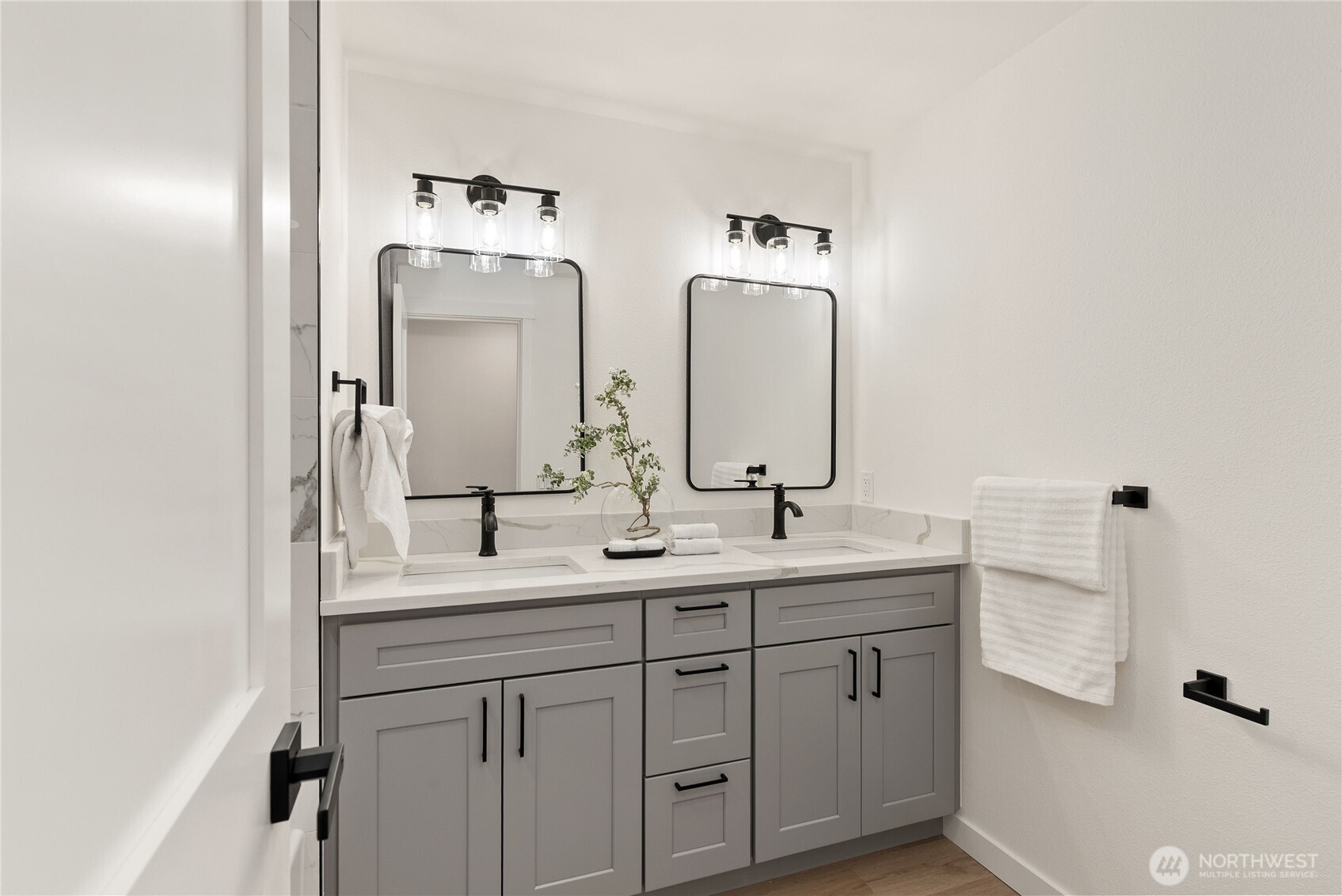 32211 26th Avenue SW, Federal Way, WA 98023