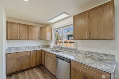 721 W 4th Street , Centralia, WA 98531 - Photo 12