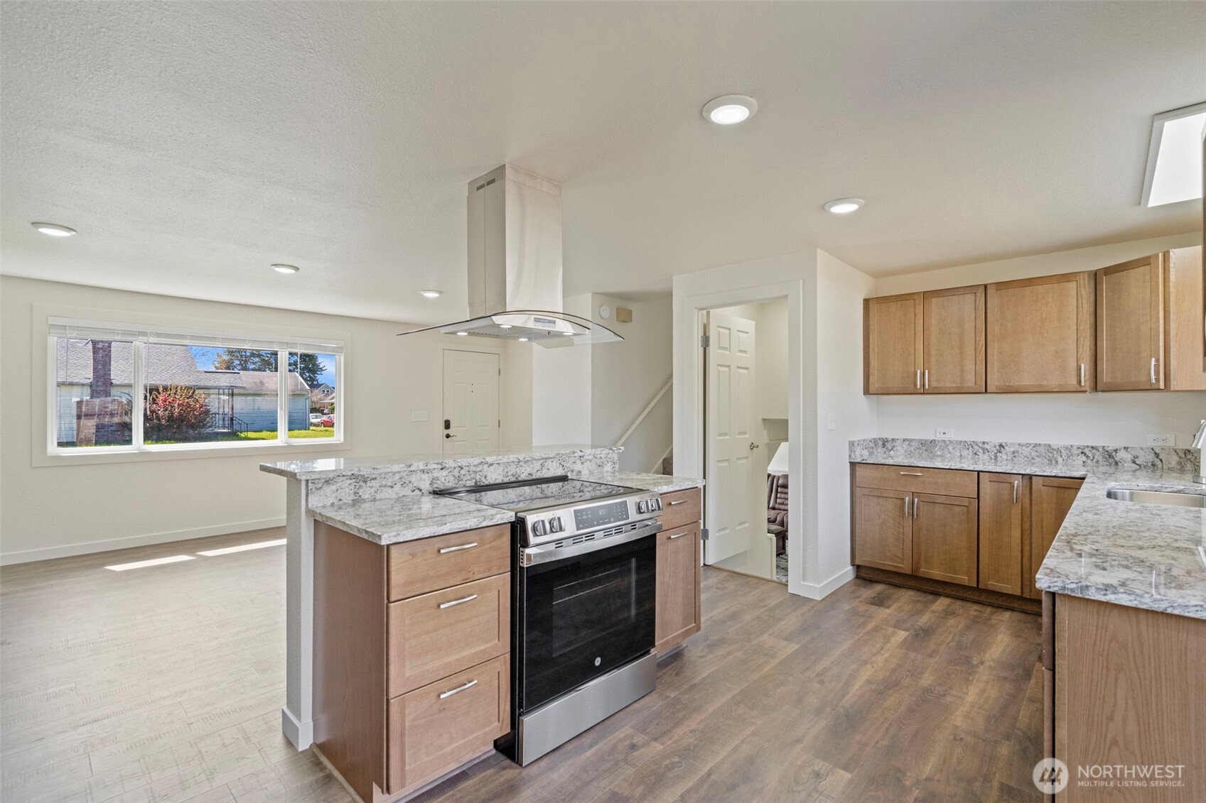 721 W 4th Street , Centralia, WA 98531