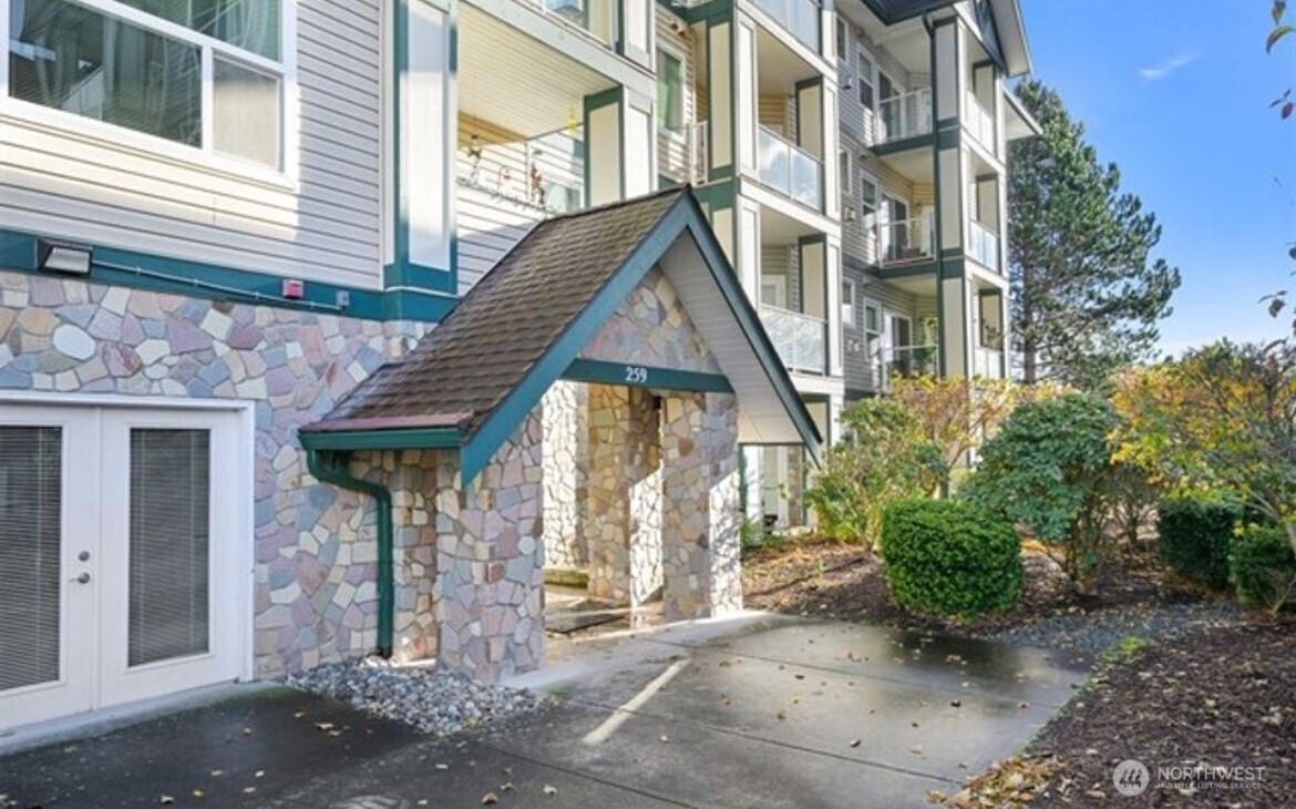 259 W Bakerview Road #C102, Bellingham, WA 98226