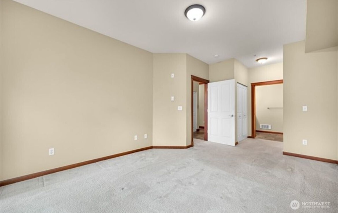 259 W Bakerview Road #C102, Bellingham, WA 98226