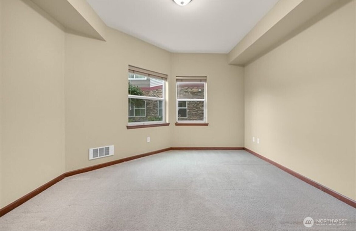 259 W Bakerview Road #C102, Bellingham, WA 98226