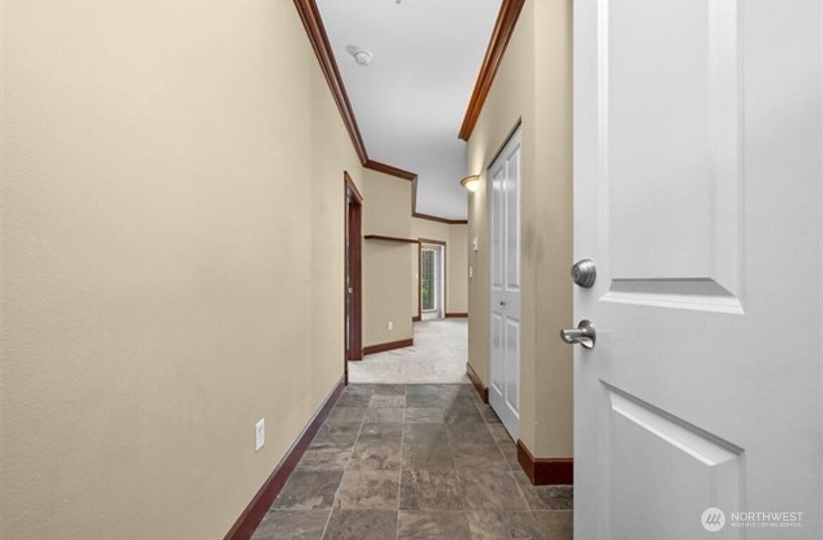 259 W Bakerview Road #C102, Bellingham, WA 98226