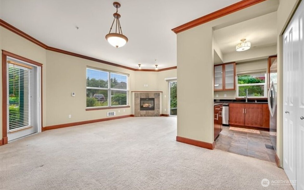 259 W Bakerview Road #C102, Bellingham, WA 98226