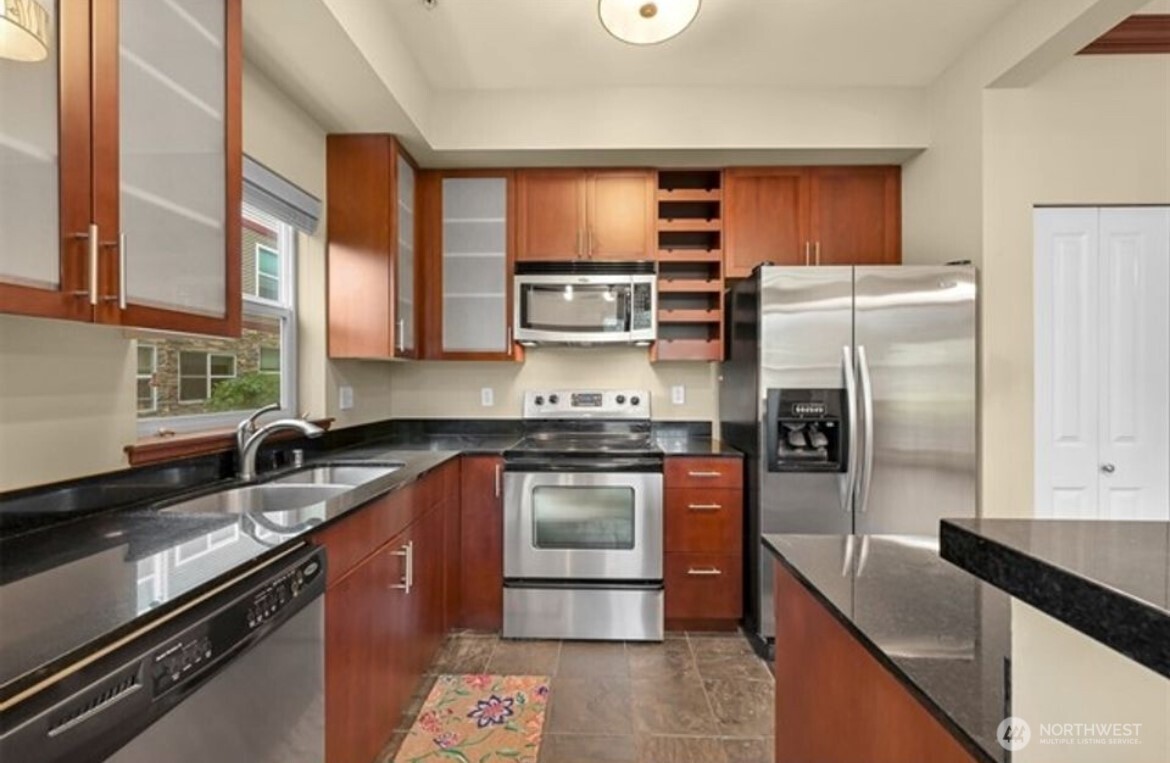 259 W Bakerview Road #C102, Bellingham, WA 98226