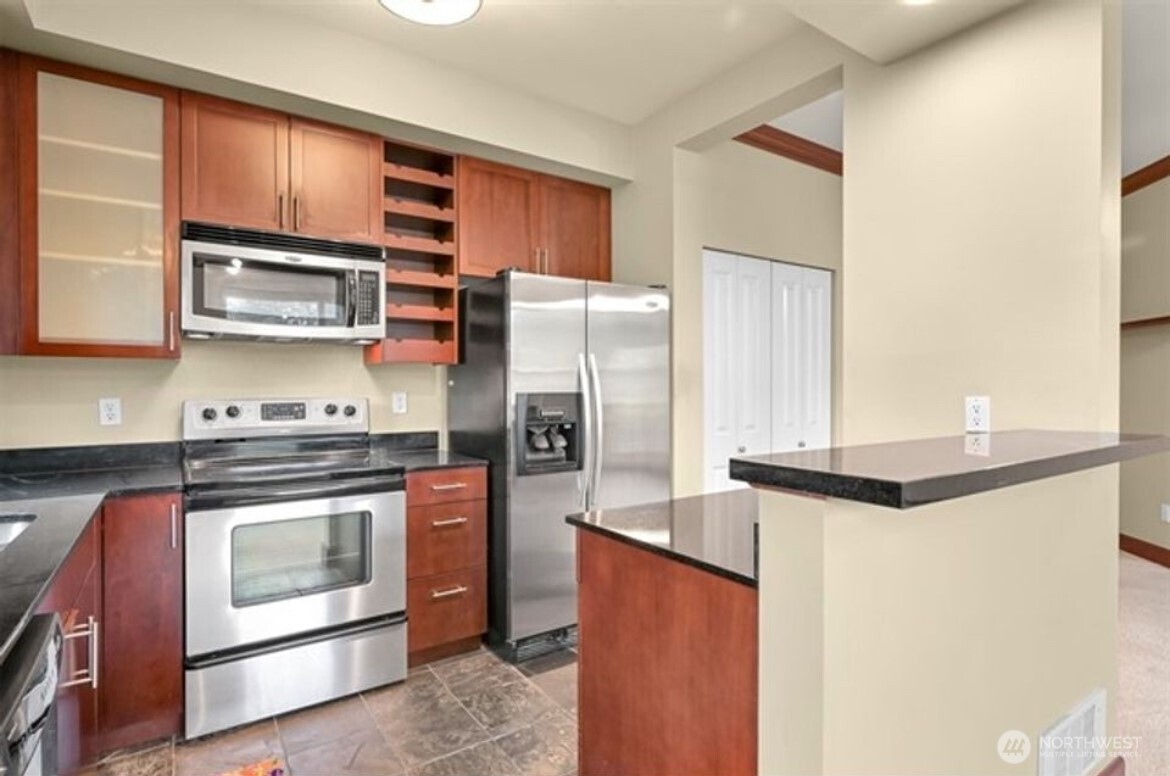 259 W Bakerview Road #C102, Bellingham, WA 98226